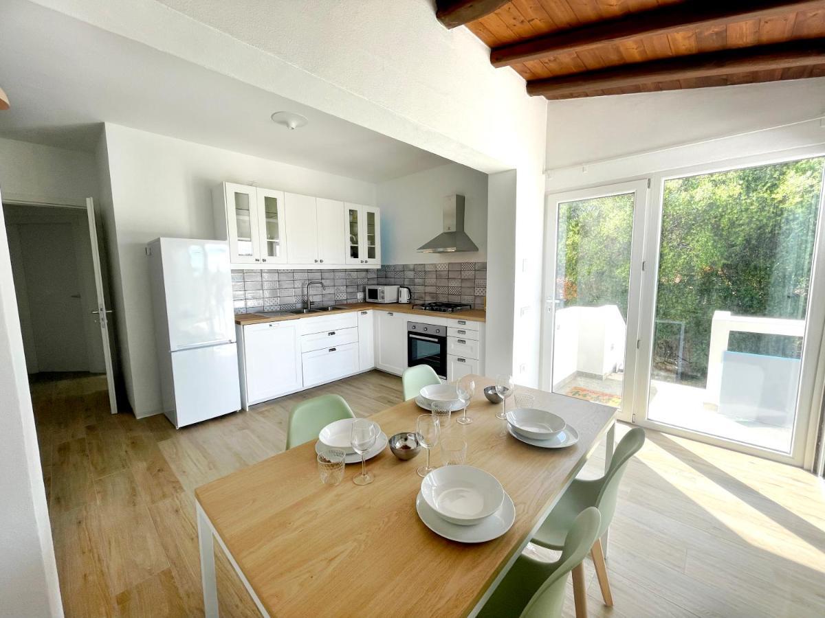 바리사르도 Naked House Sardinia 아파트 외부 사진