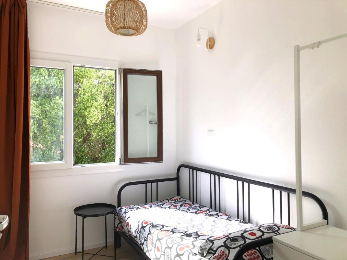 바리사르도 Naked House Sardinia 아파트 외부 사진